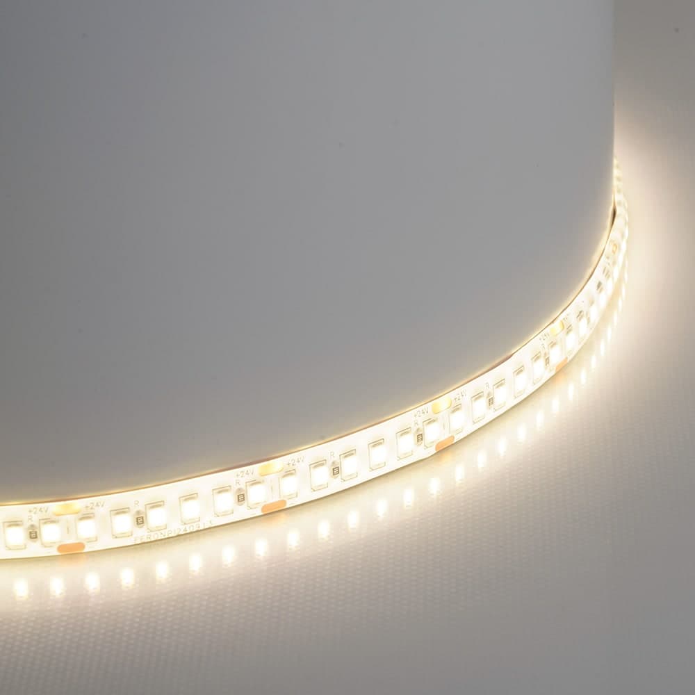 Светодиодная LED лента Feron LS512, 180SMD(2835)/м 16Вт/м 24V 5000*10*2.3мм 4000К IP65