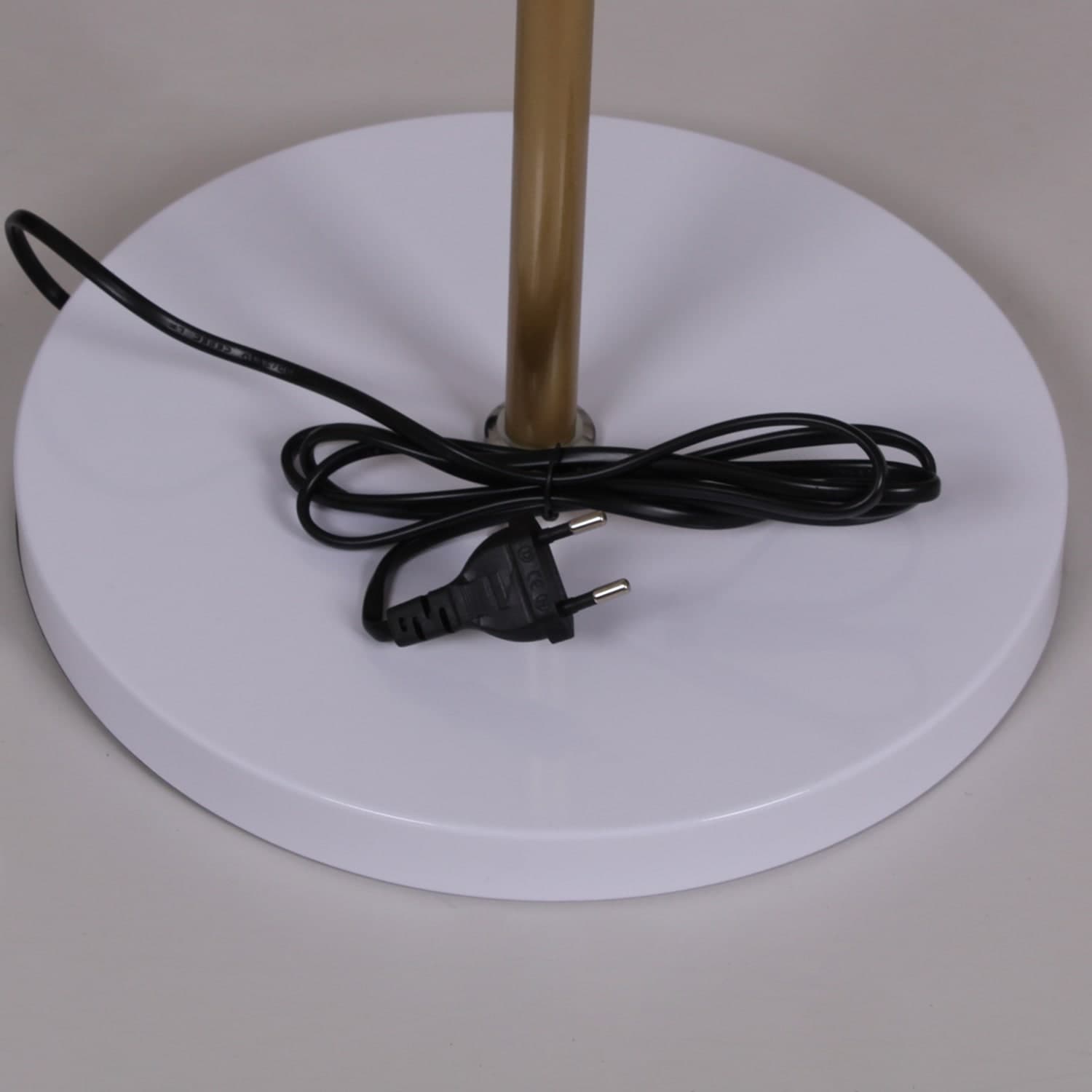 Светильник напольный Reluce 01737-2.6-01A WH