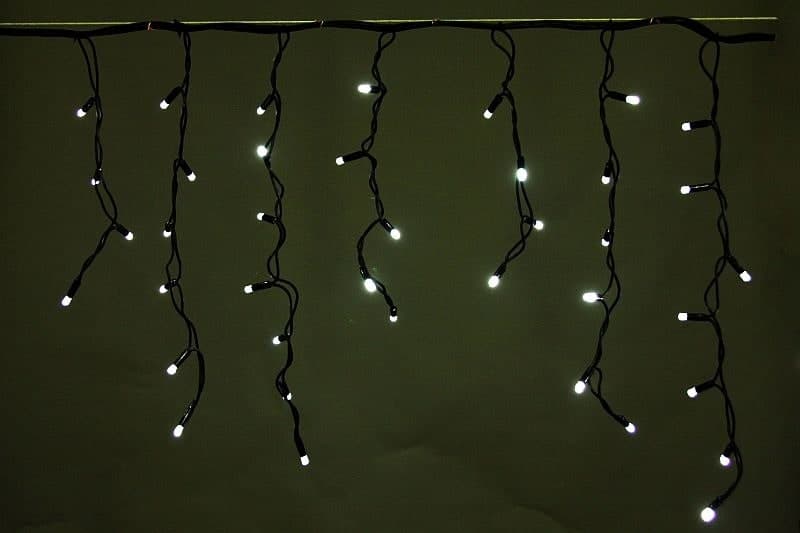 Светодиод."бахрома"3x0.6м 140LED черный провод влагозащ.,морозостойк., без контроллера Sneha A-020 LED A WT