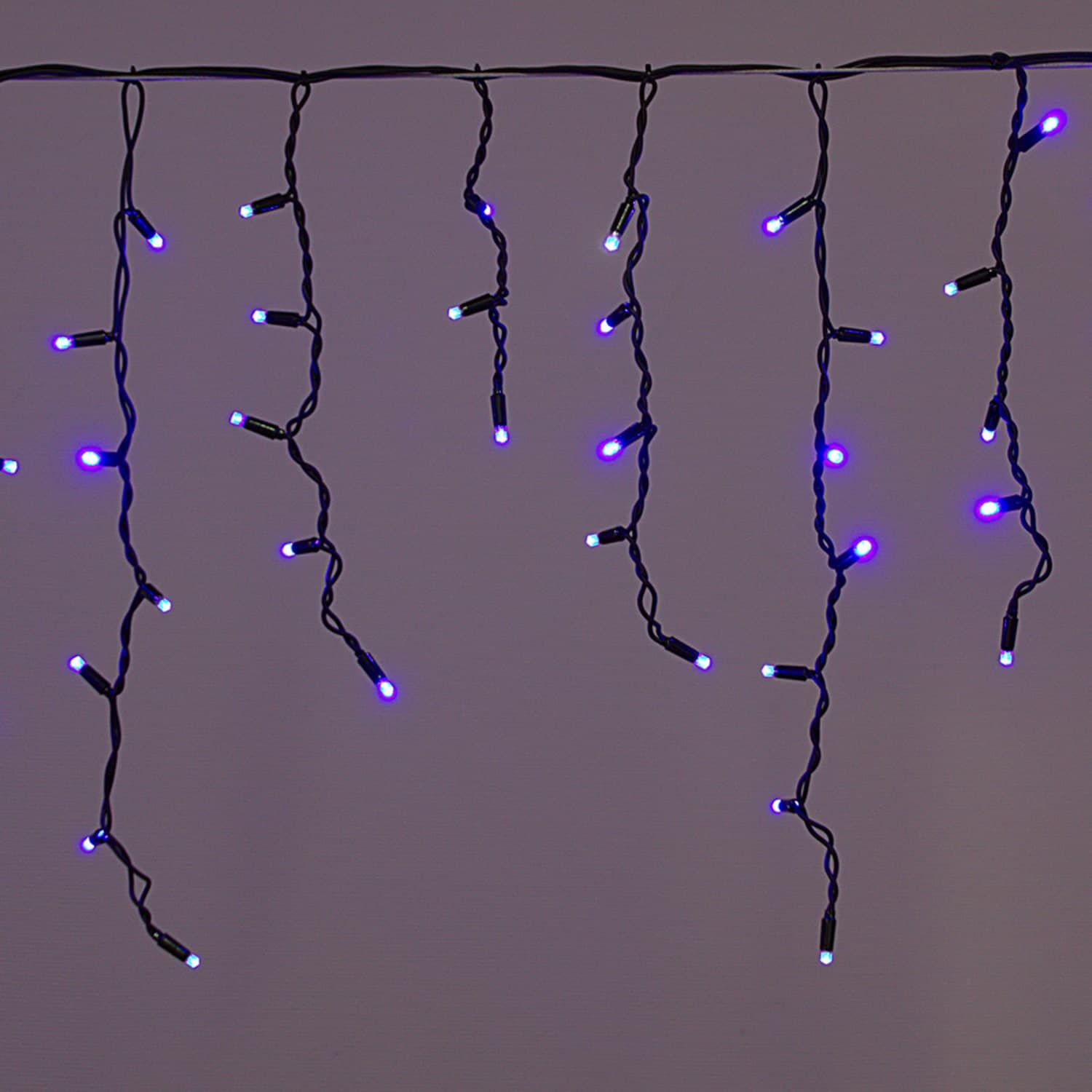 Светодиод."бахрома"3x0.6м 140LED черный провод влагозащ.,морозостойк.,без контроллера Sneha A-020 LED A BL