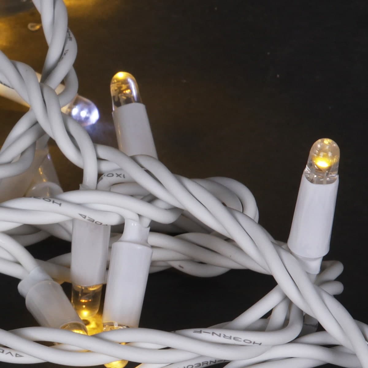 Гирлянда светодиодная, белый провод 10м, 100LED, 24V, морозоустойчивая, влагозащищ. Sneha A-504 WW/W FLASH
