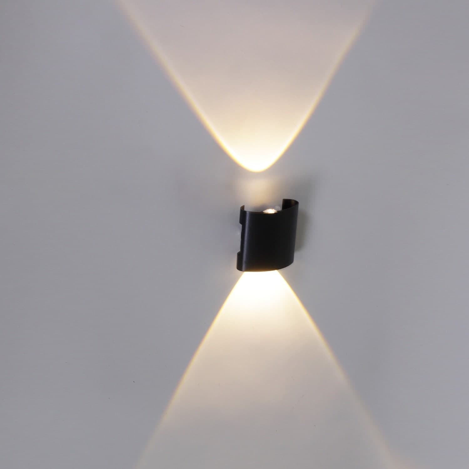 Светильник настенный Reluce 86831-9.2-002KT LED2*1W BK