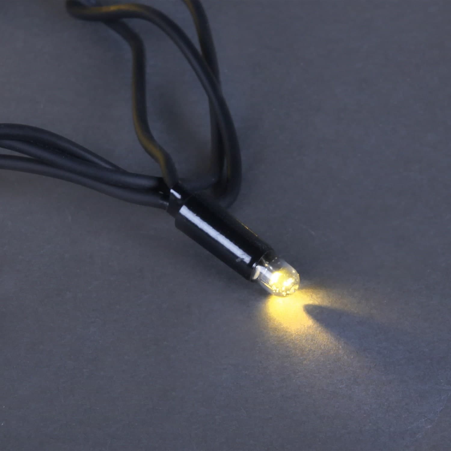 Гирлянда светодиодная, черный провод 10м, 100LED, 24V, морозоустойчивая,влагозащ. Sneha A-504A WW/WT FLASH
