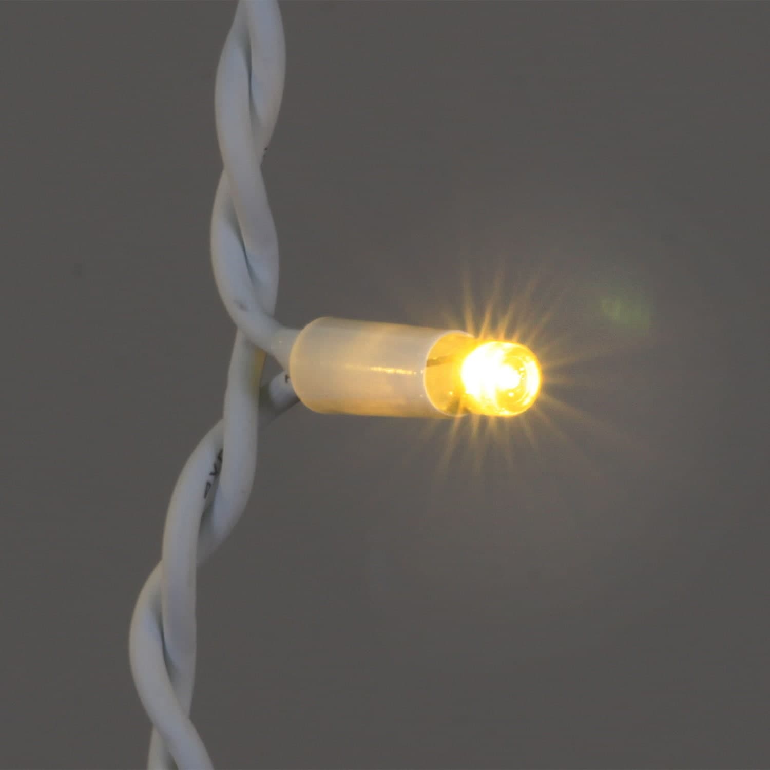 Гирлянда светодиодная "Бахрома", 5х0,9м, 240LED, провод белый, морозостойкий Sneha A-517 WW