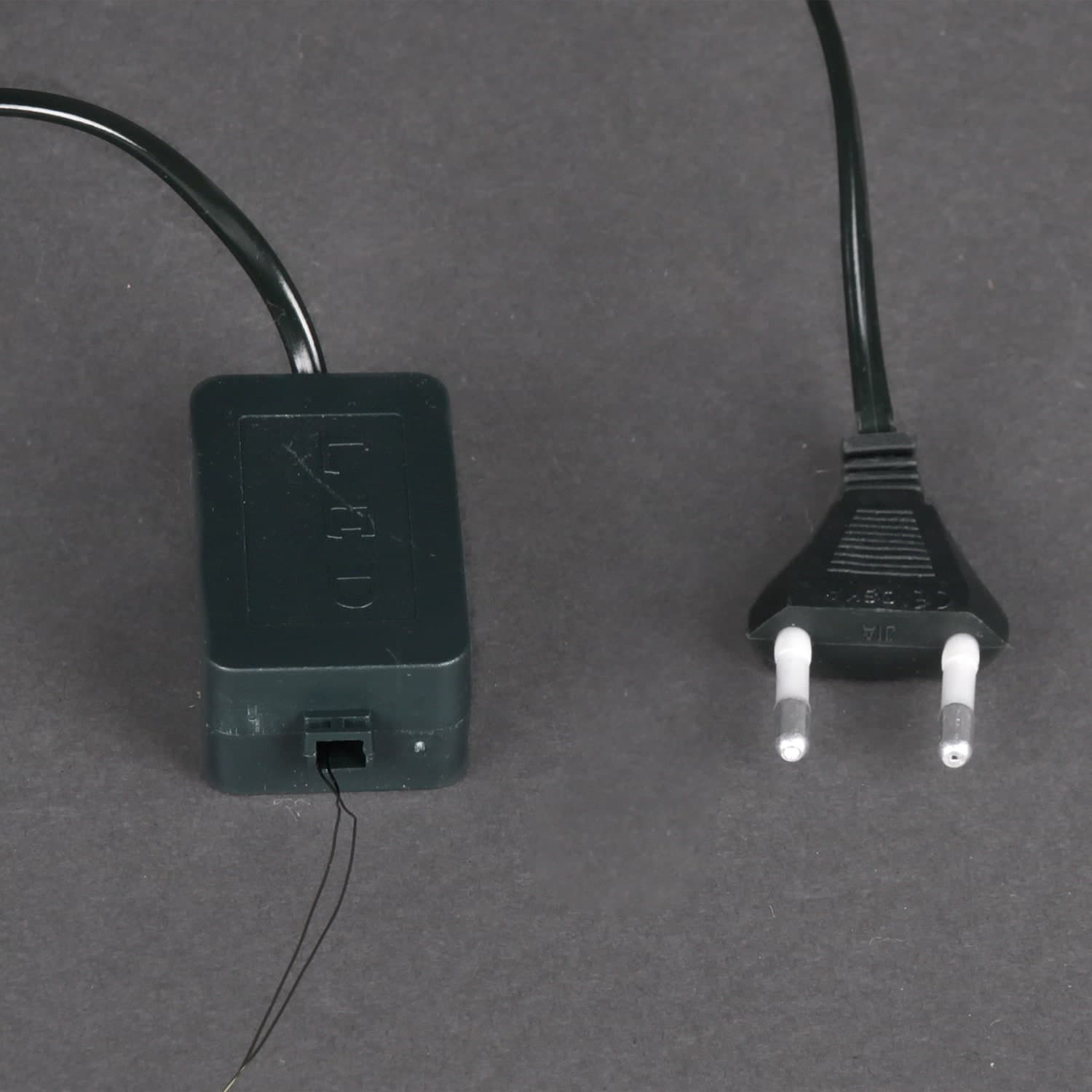 Гирлянда светодиодная "Роса", 20м, 200LED, темно-зеленый провод Sneha A-961A WT
