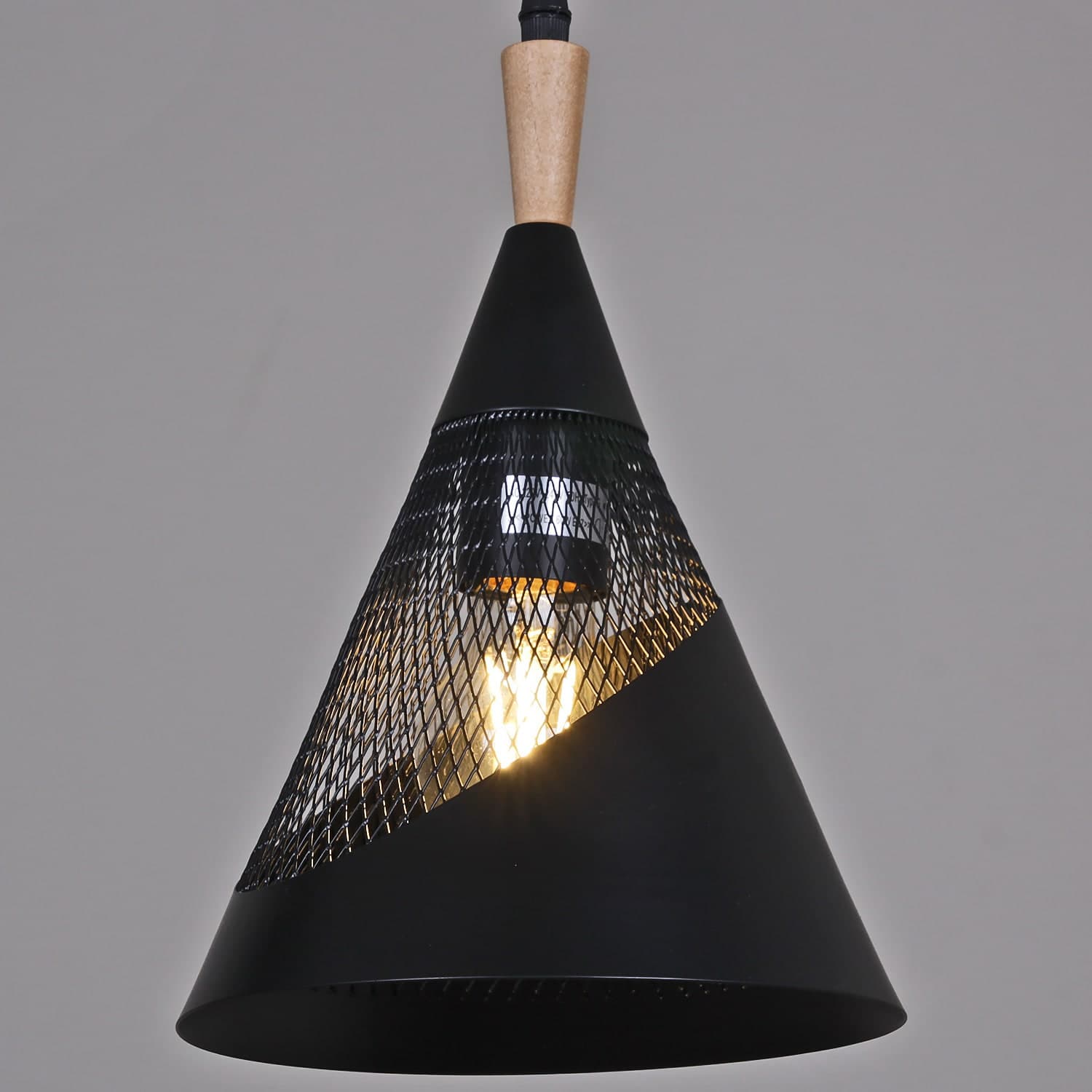 Светильник потолочный Reluce 03250-3.9-01 BK+WOOD