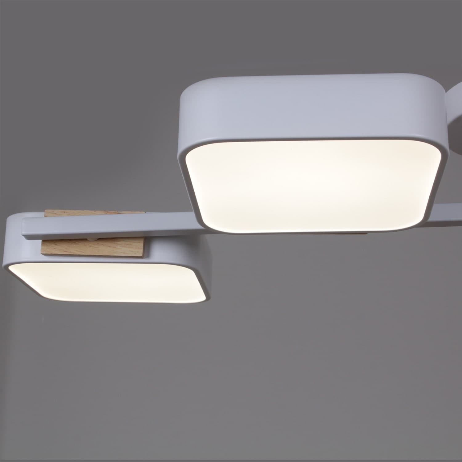 Светильник потолочный Reluce 03361-0.3-04 WH+WOOD