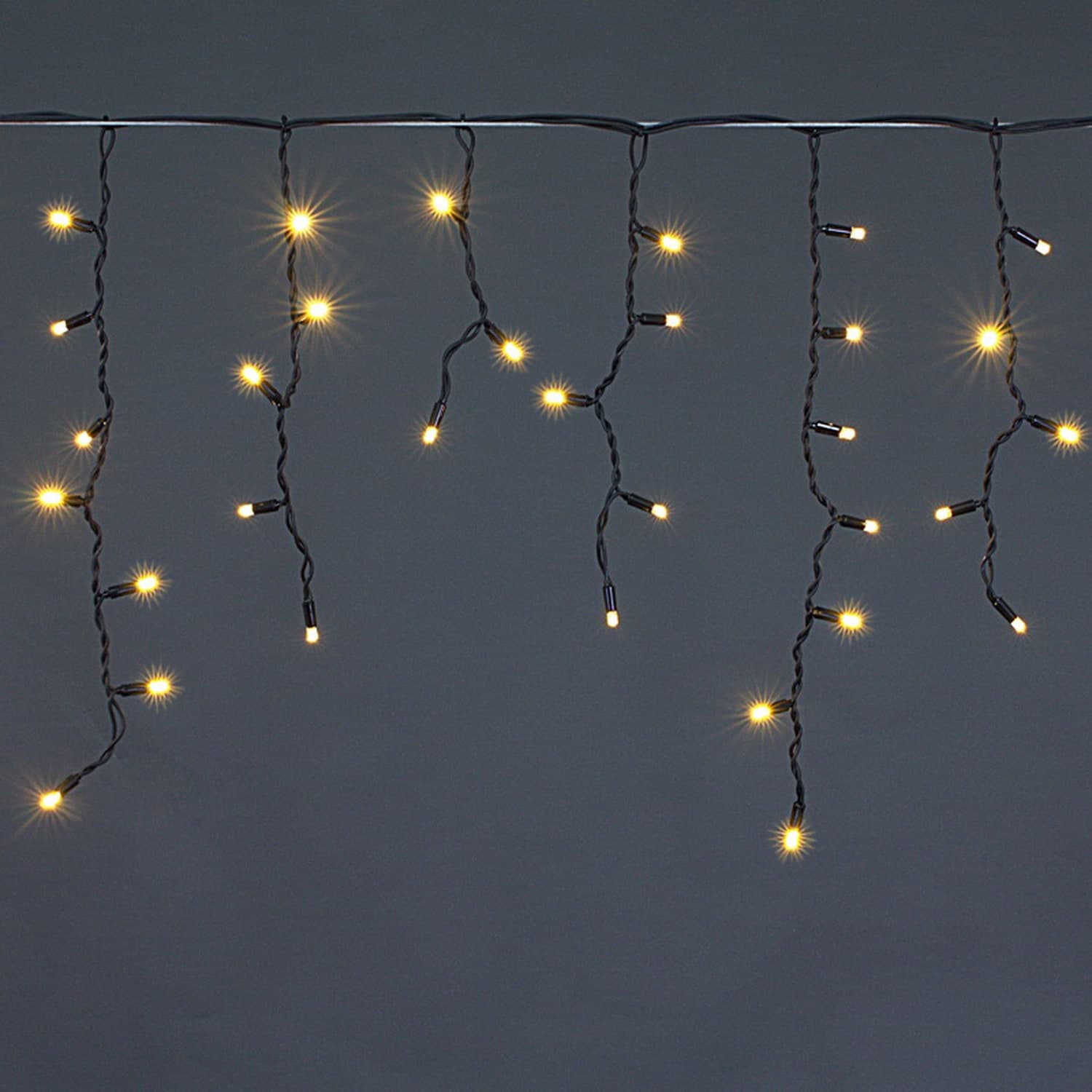 Светодиод."бахрома" 3x0.6м 140LED черный провод влагозащ.,морозостойк,без контроллера Sneha A-020 LED A WW