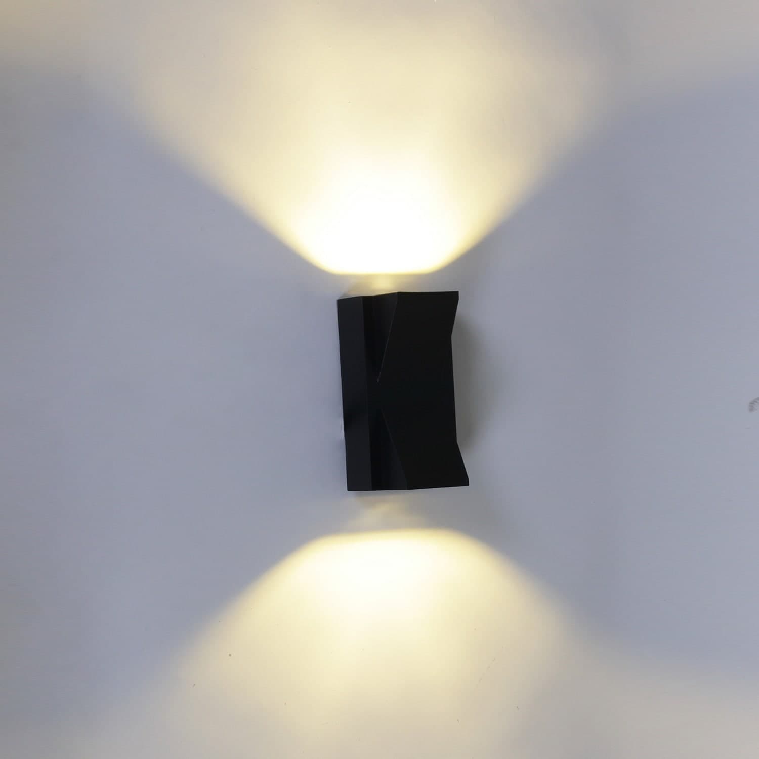 Светильник настенный Reluce 86689-9.2-002KT LED2*5W BK